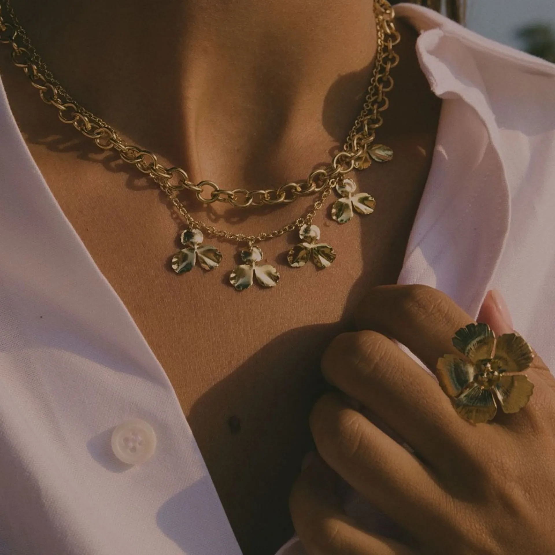 LÕU.YETU Avec Médailles^Collier Lipa