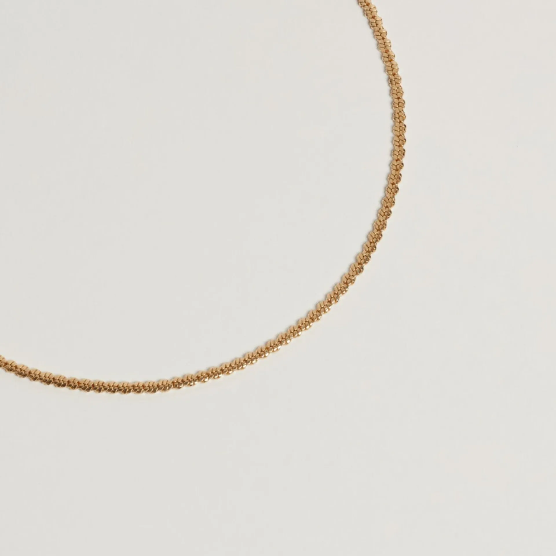 LÕU.YETU Chaînes Fines^Collier May