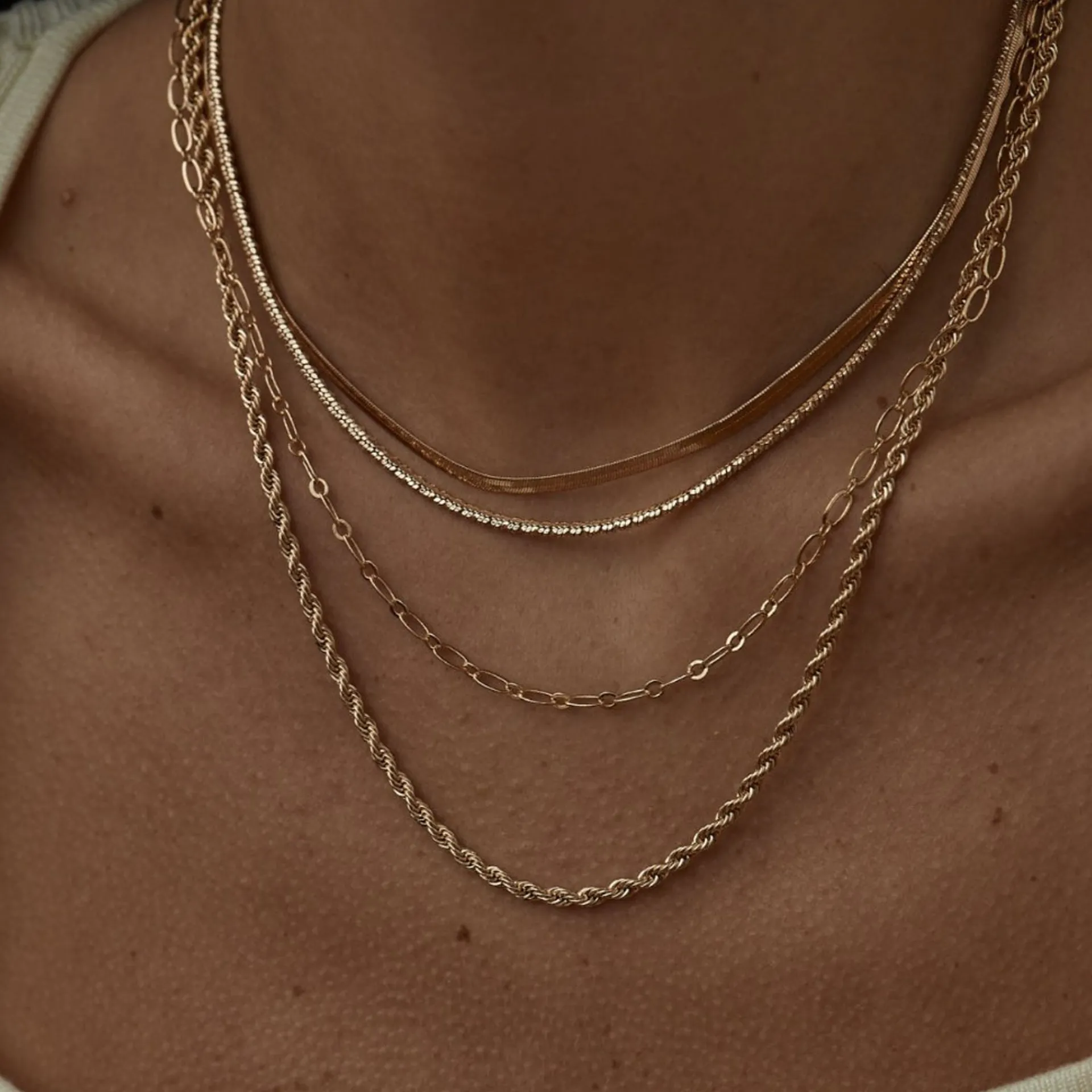 LÕU.YETU Chaînes Fines^Collier May