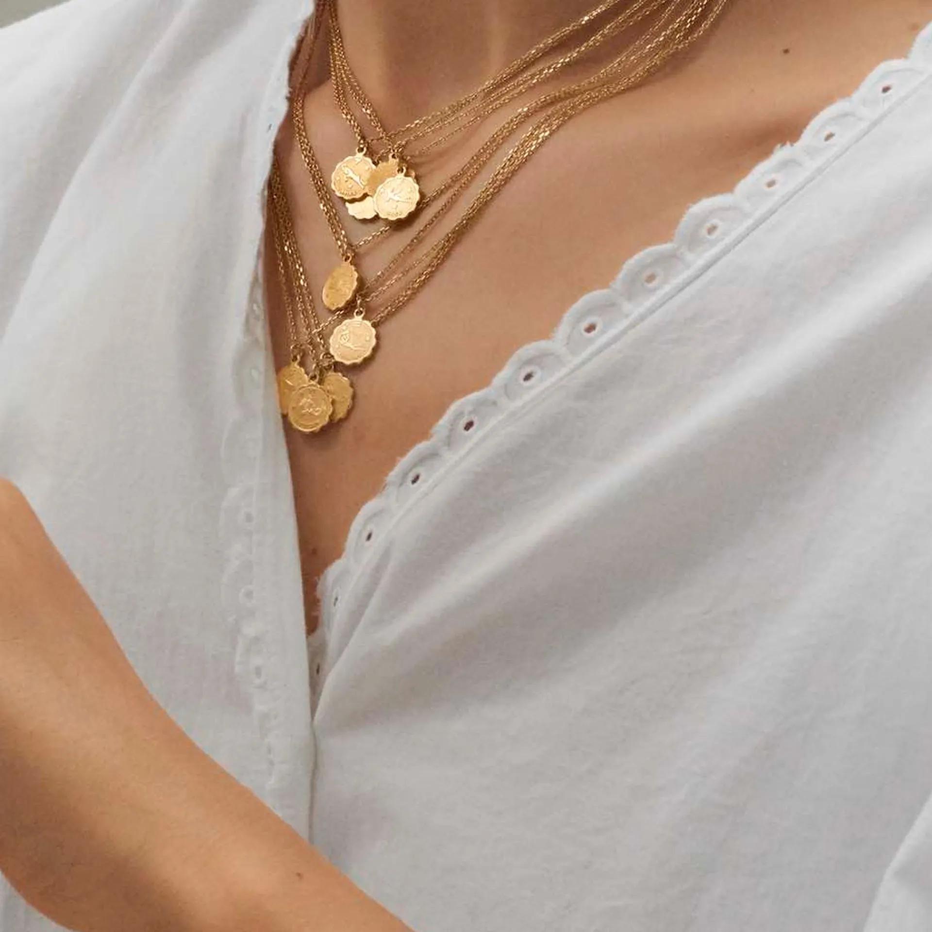 LÕU.YETU Avec Médailles | Chaînes Fines^Collier Mini Astro