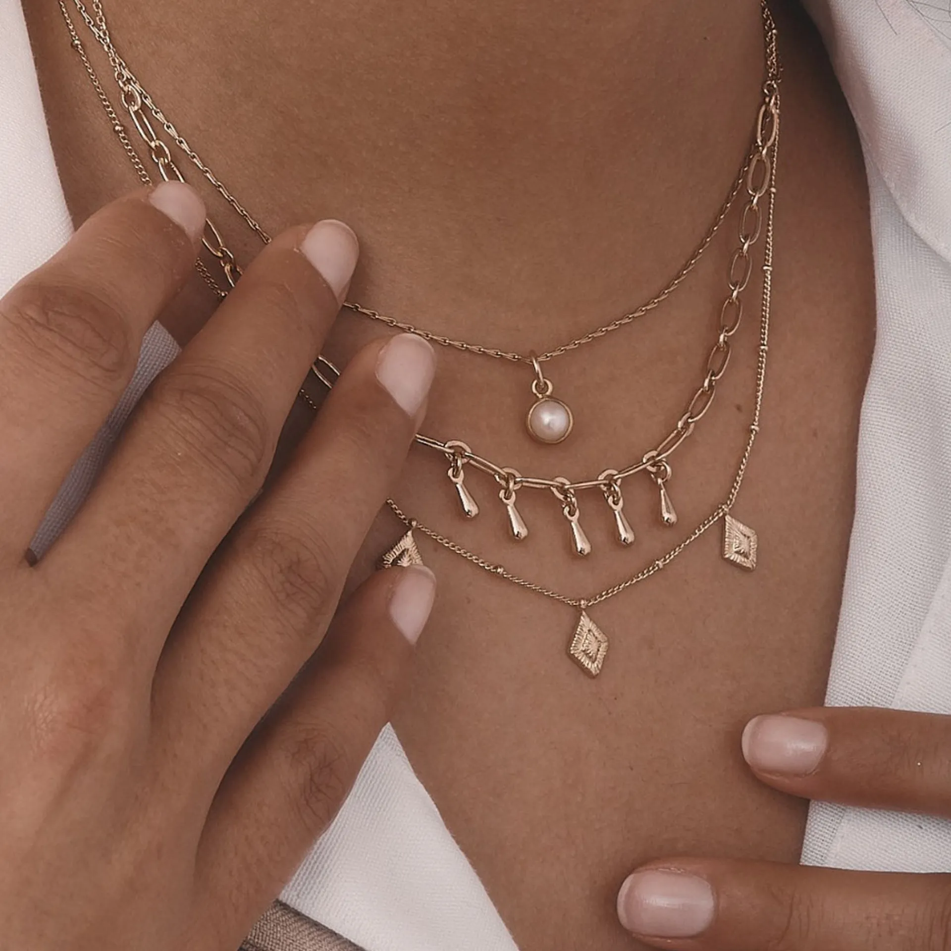 LÕU.YETU Chaînes Fines^Collier Petronie
